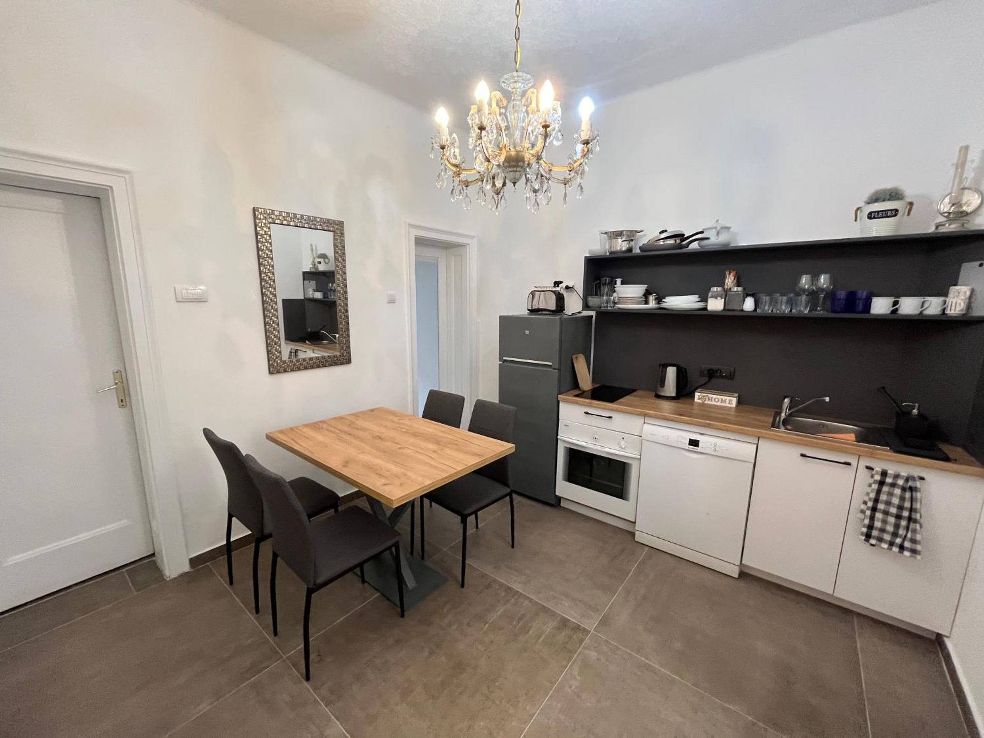 Two Bedroom Apartment Near Slavija Square Belgrado Exterior foto